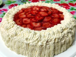 Awesome Strawberry Cake